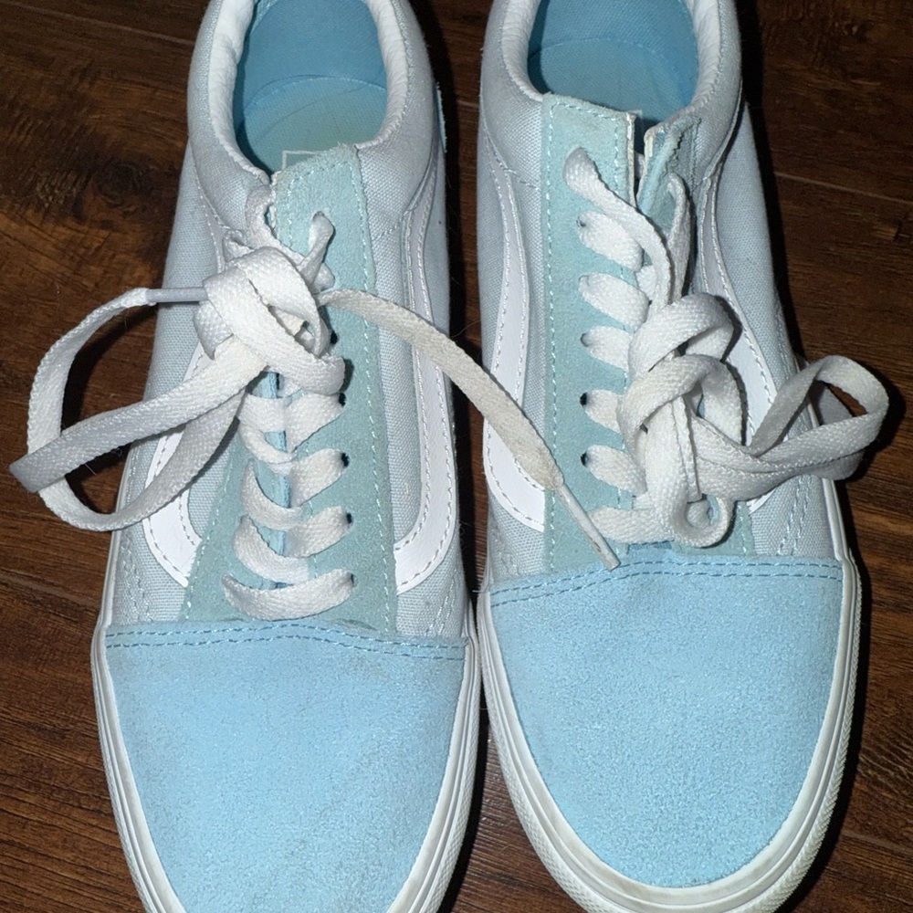 Blue vans platform